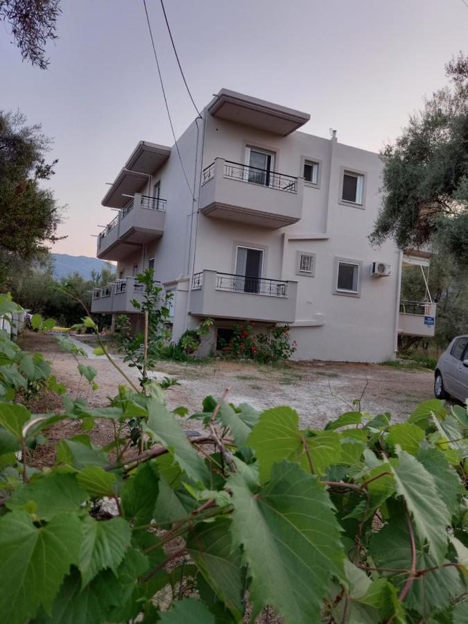 Olivo Nydri Apartment ภายนอก รูปภาพ